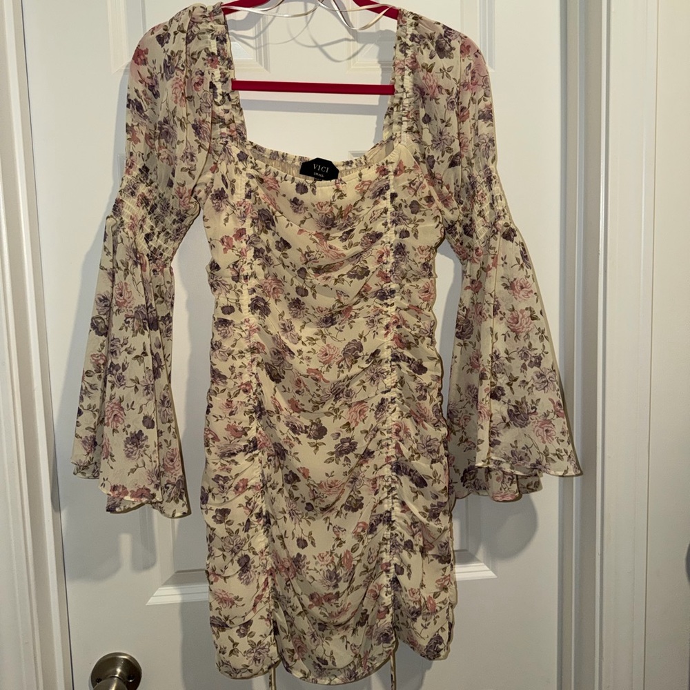 Vici Cream Floral Long Sleeve Dress